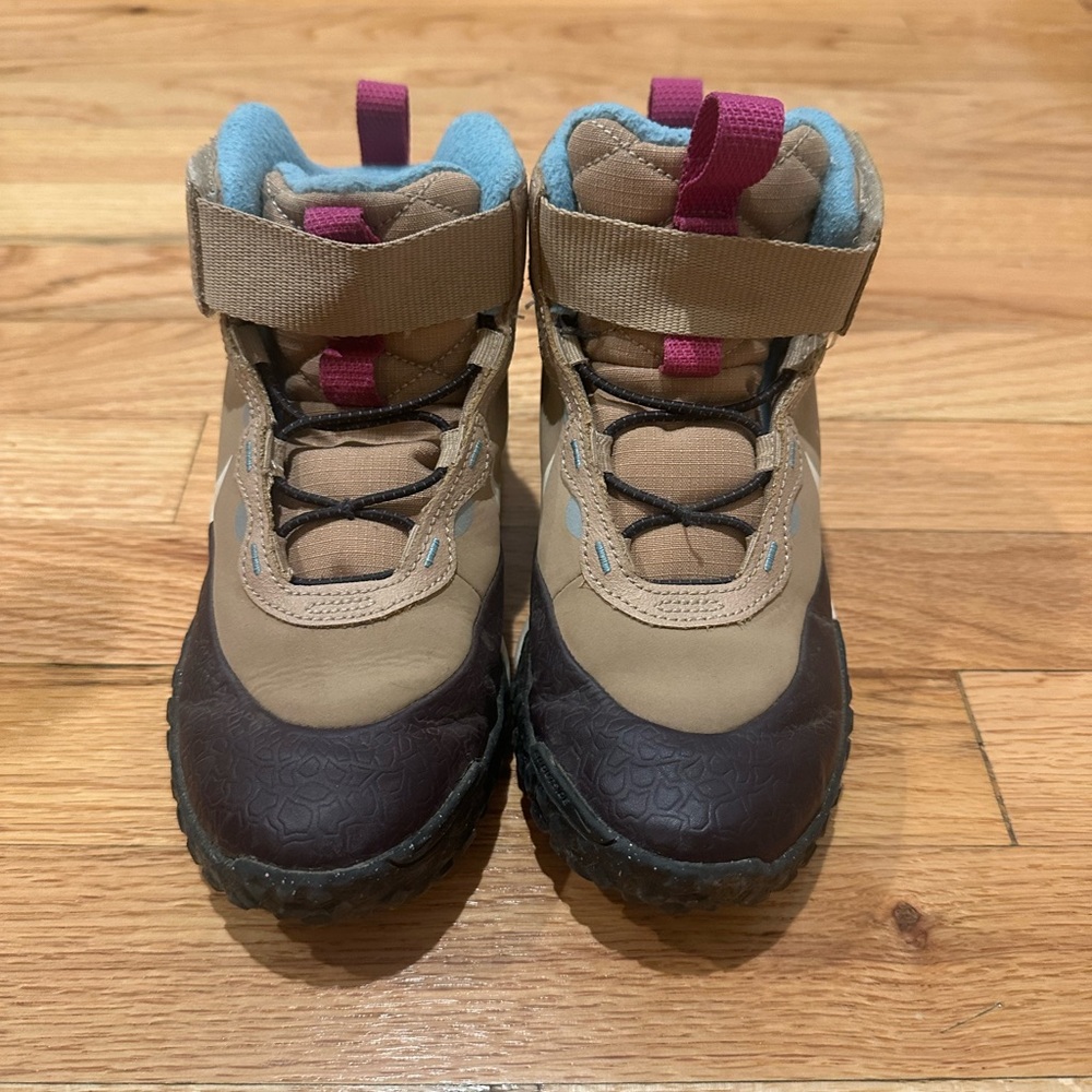 Nike Kids Tan and Brown Boots